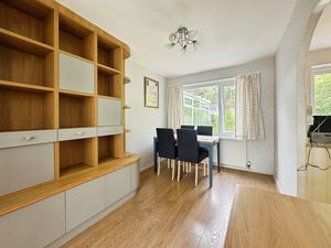 Dining Room- click for photo gallery